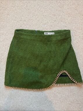 Zara Olive Green Tweed Mini Skirt with Gold Chain Hem